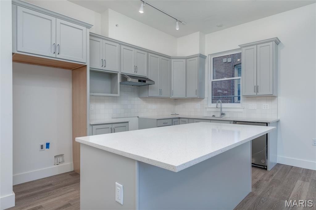 Condo 2BR 2BA - 6000 Washington Avenue, St Louis, MO