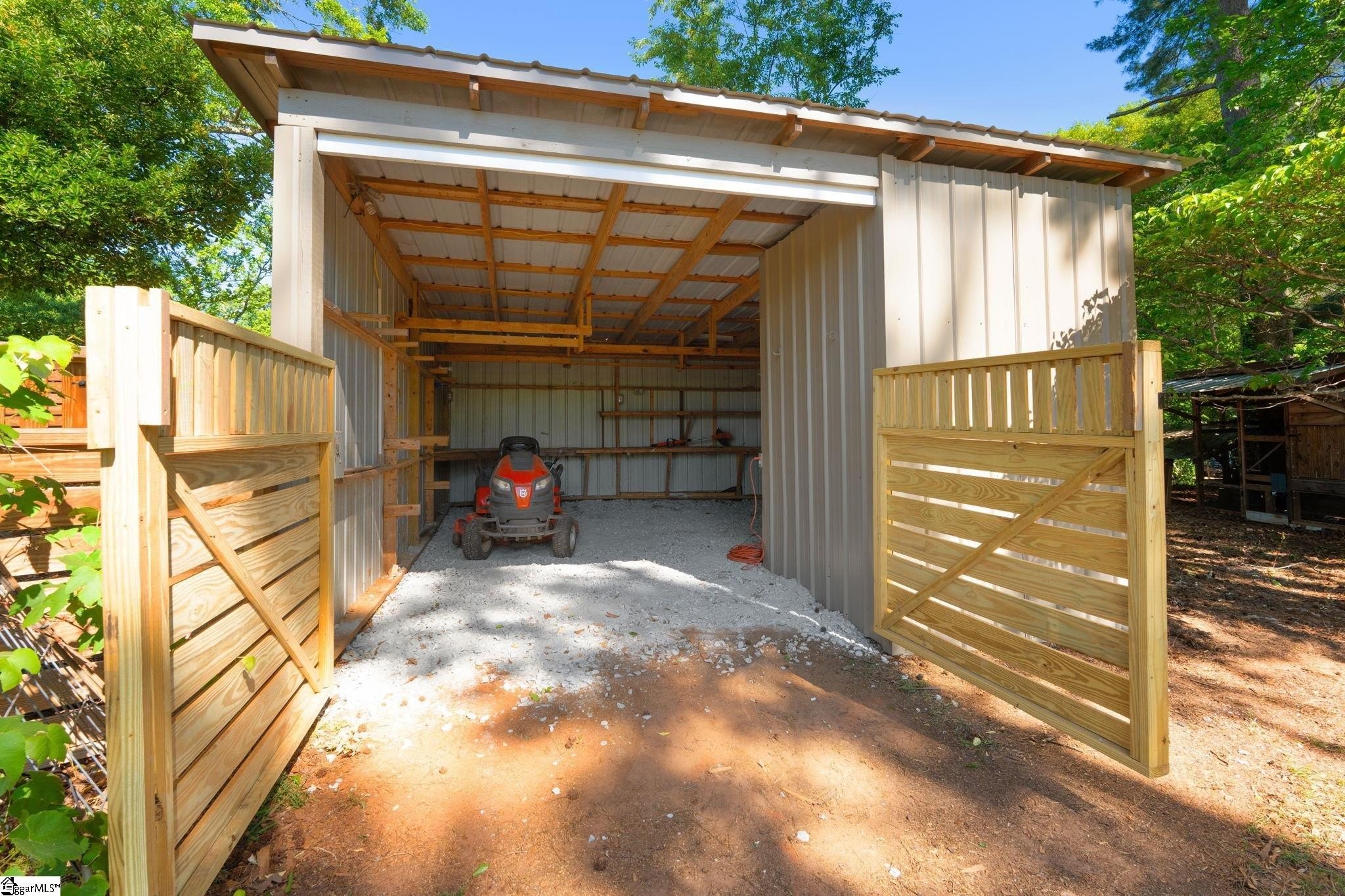 11 Mauldin Cir  
