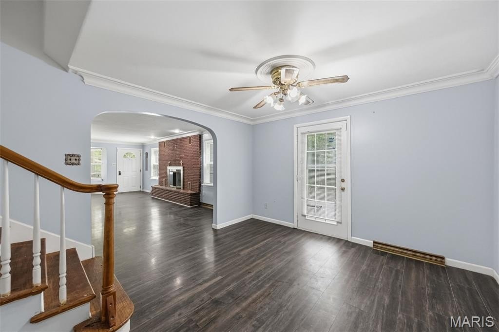 Single Family 4BR 3BA - 703 Cunniff Place, Ferguson, MO