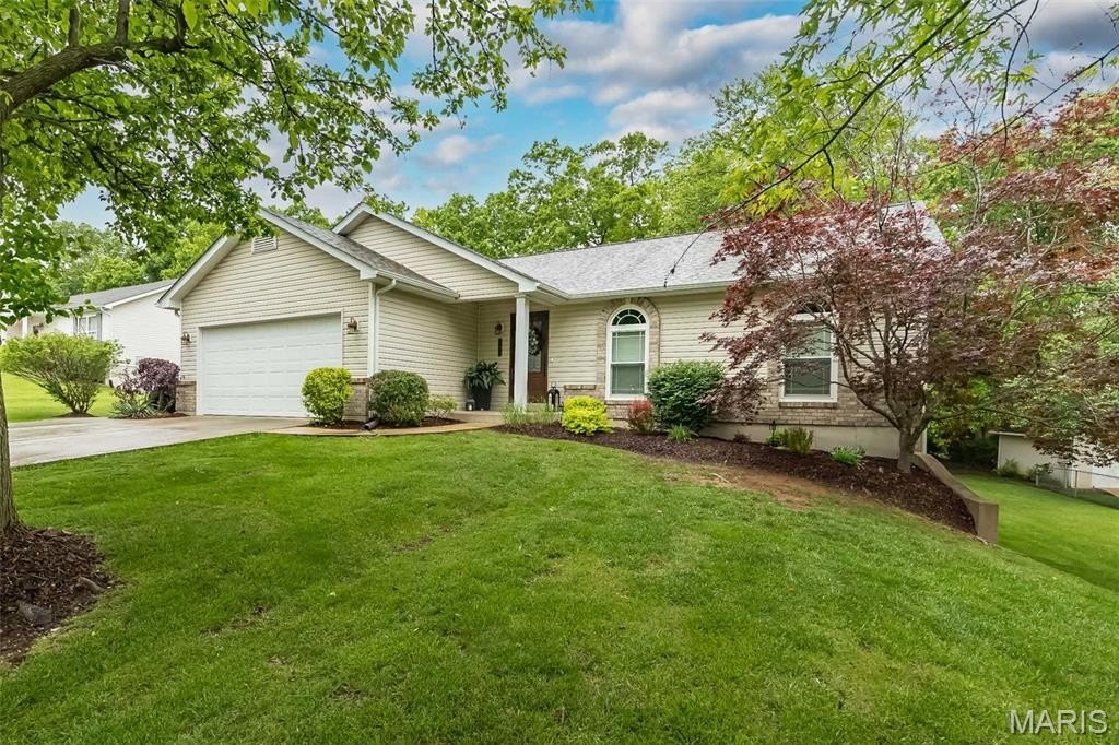 Single Family 3BR 2BA - 705 Worthington Drive, Warrenton, MO