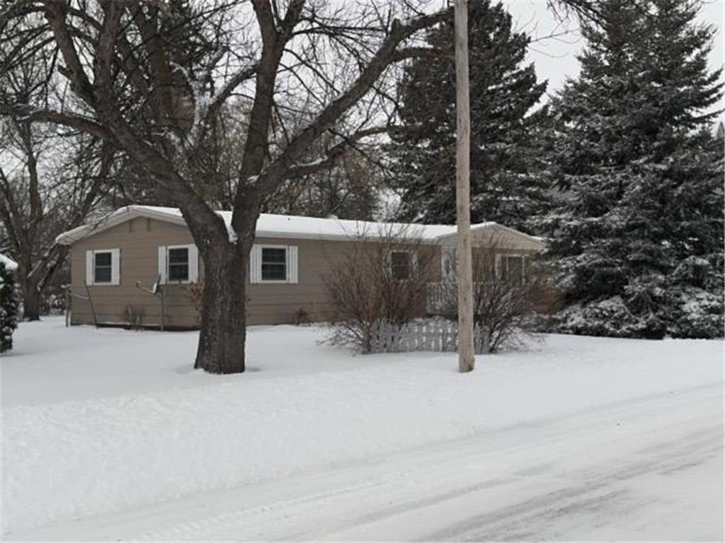Single Family 3BR 2BA - 217 N 7th Street, Warren, MN