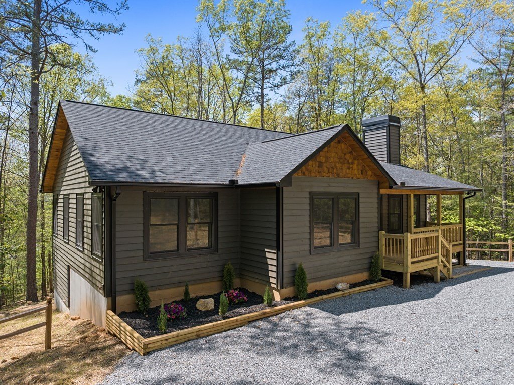 Single Family 3BR 2BA - 150 Williams Branch Drive, Morganton, GA