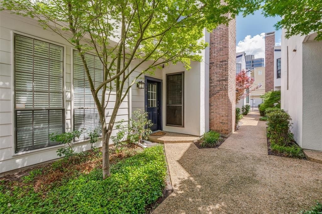 Condo 2BR 2BA - 4132 Cole Avenue, Dallas, TX