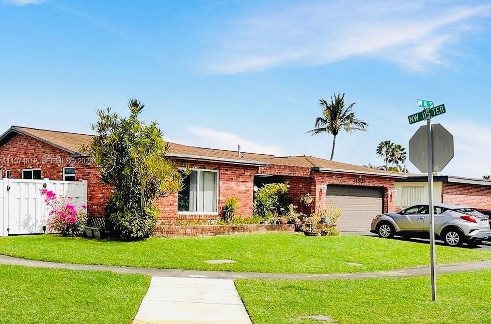 Single Family 4BR 2BA - 11501 NW 41st St, Sunrise, FL
