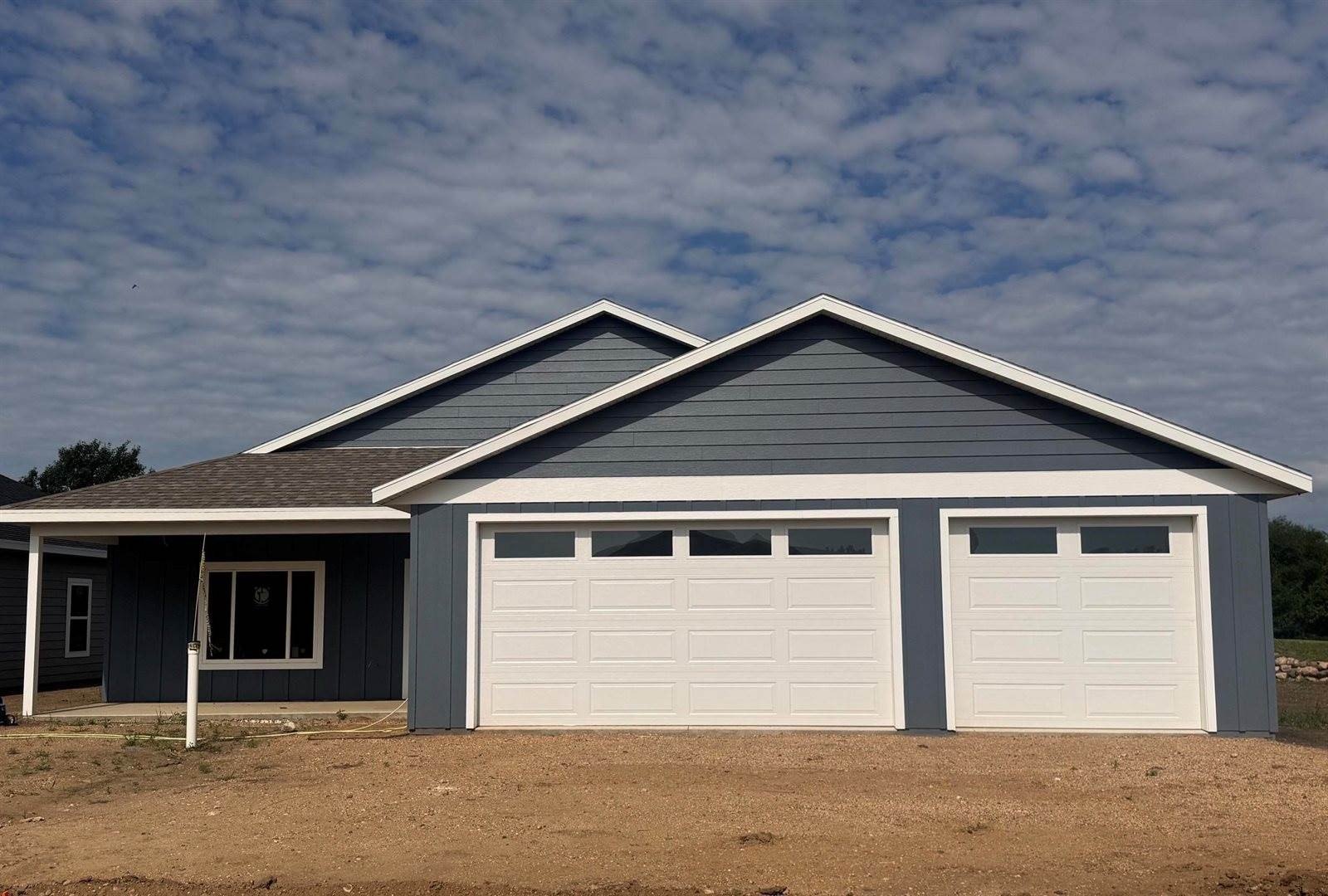 Single Family 3BR 2BA - 3602 Pinewood, Spirit Lake, IA