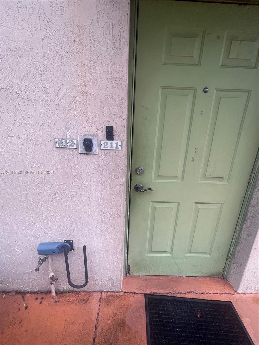 Condo 2BR 2BA - 77 E 4th St, Hialeah, FL