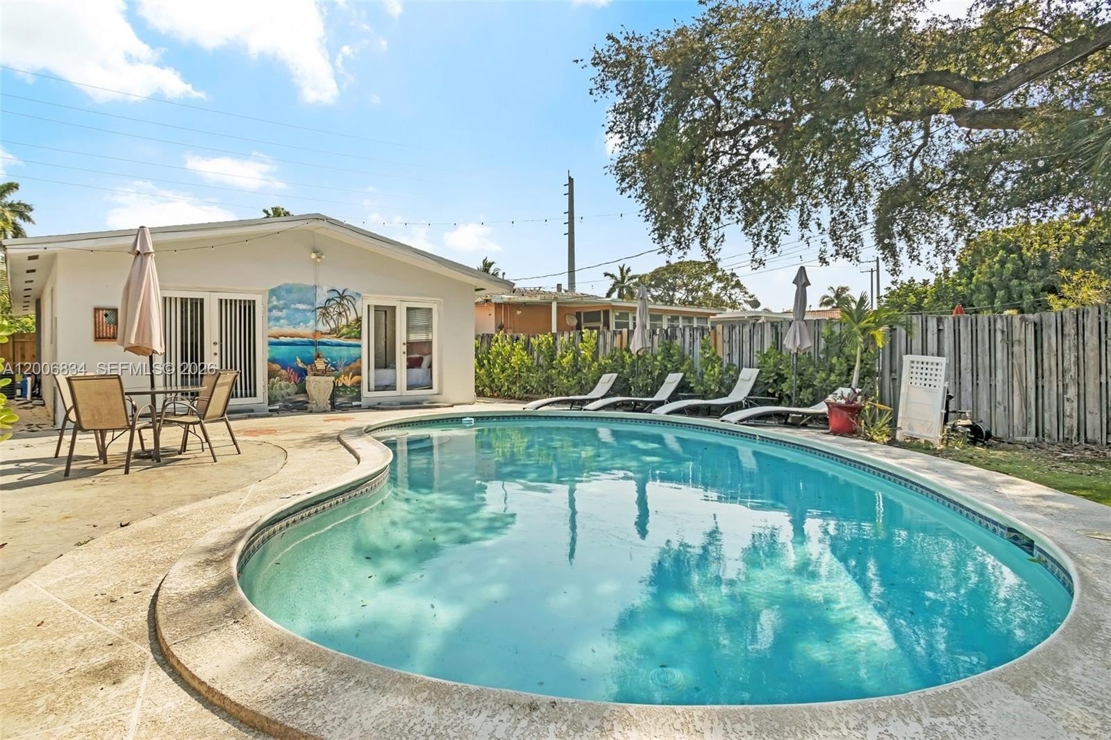 Single Family 3BR 2BA - 1547 NE 38th St, Oakland Park, FL