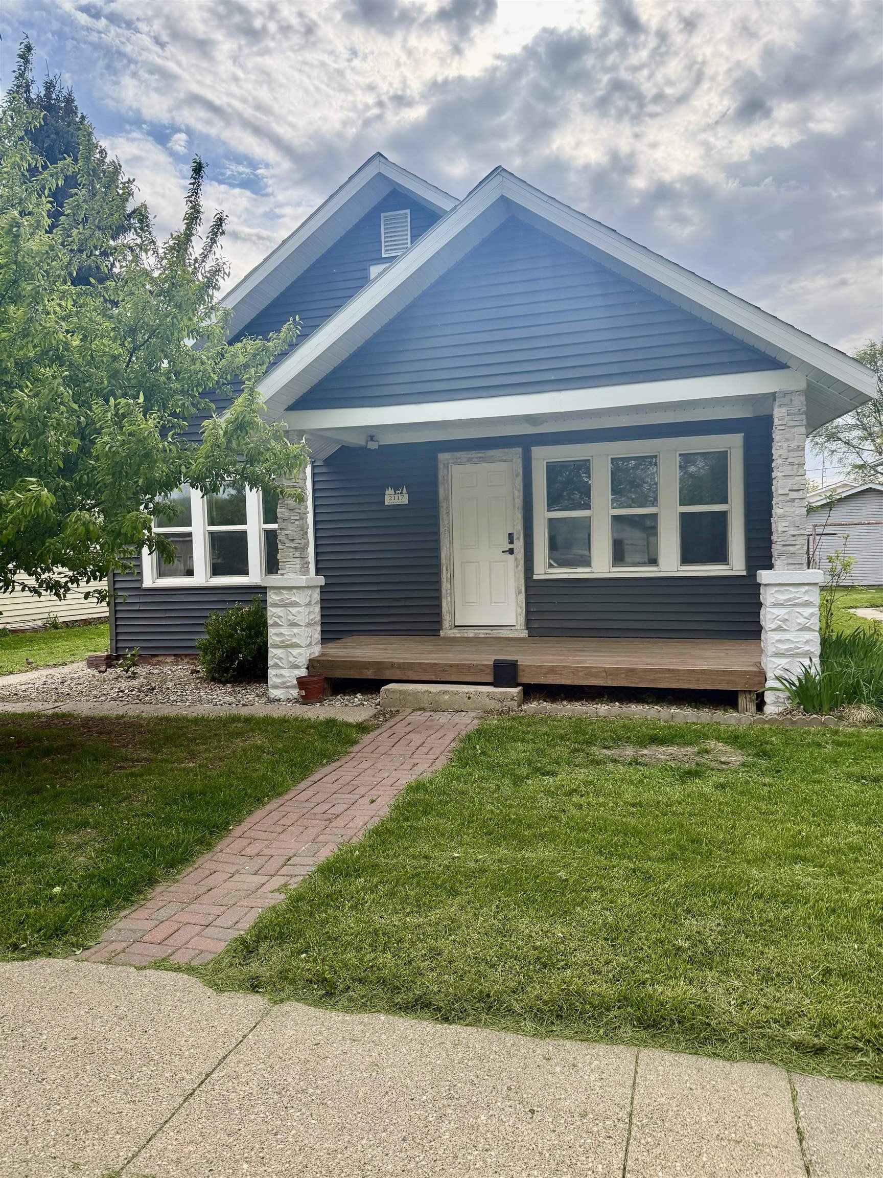 Single Family 2BR 1BA - 2117 Bryan, Sioux City, IA