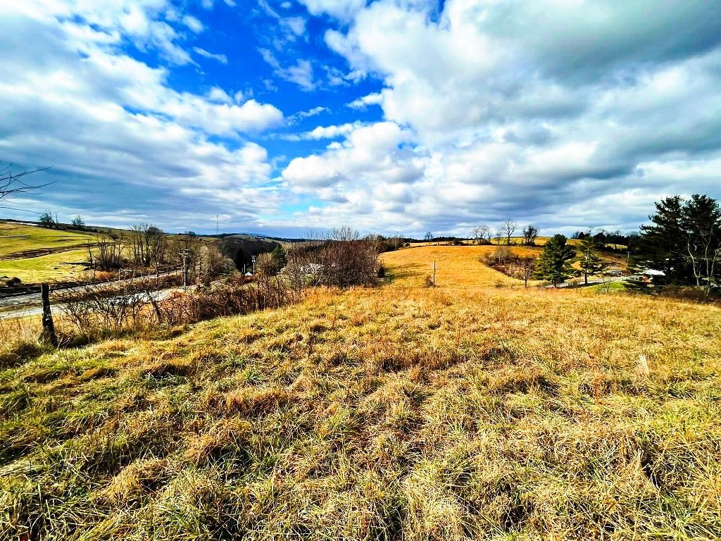 2 19 Ac S Petunia Rd