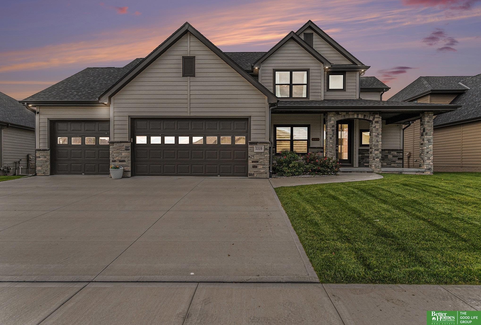 Single Family 4BR 4BA - 3319 Robyn Ridge Road, Fremont, NE