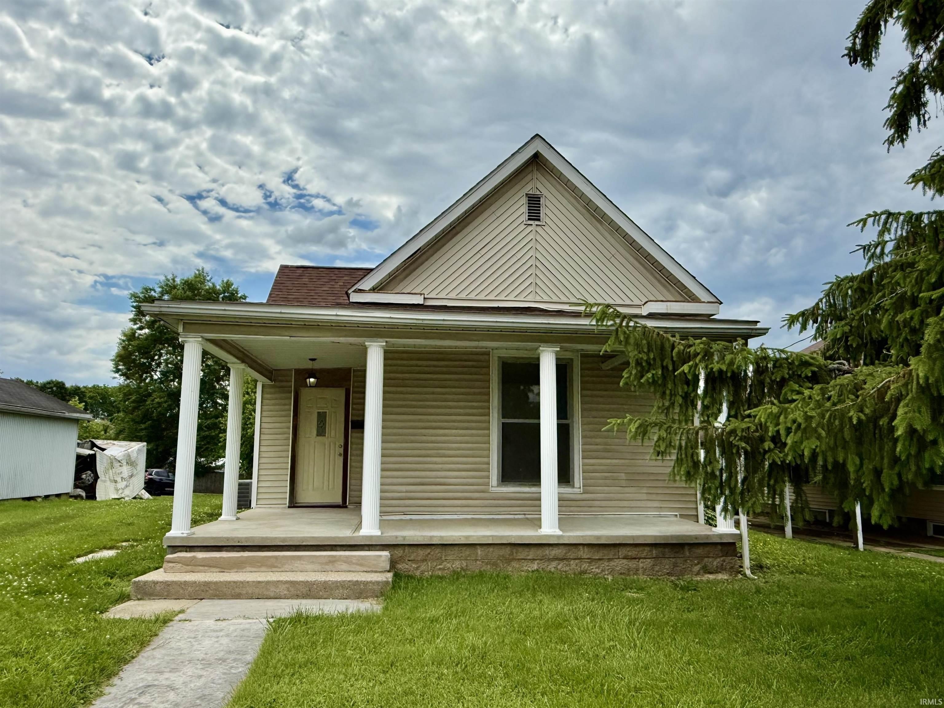 Single Family 3BR 2BA - 921 Lincoln Avenue, Bedford, IN