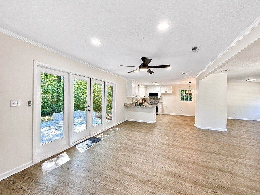 Single Family 3BR 2BA - 1102 Buena Vista Dr, Dothan, AL