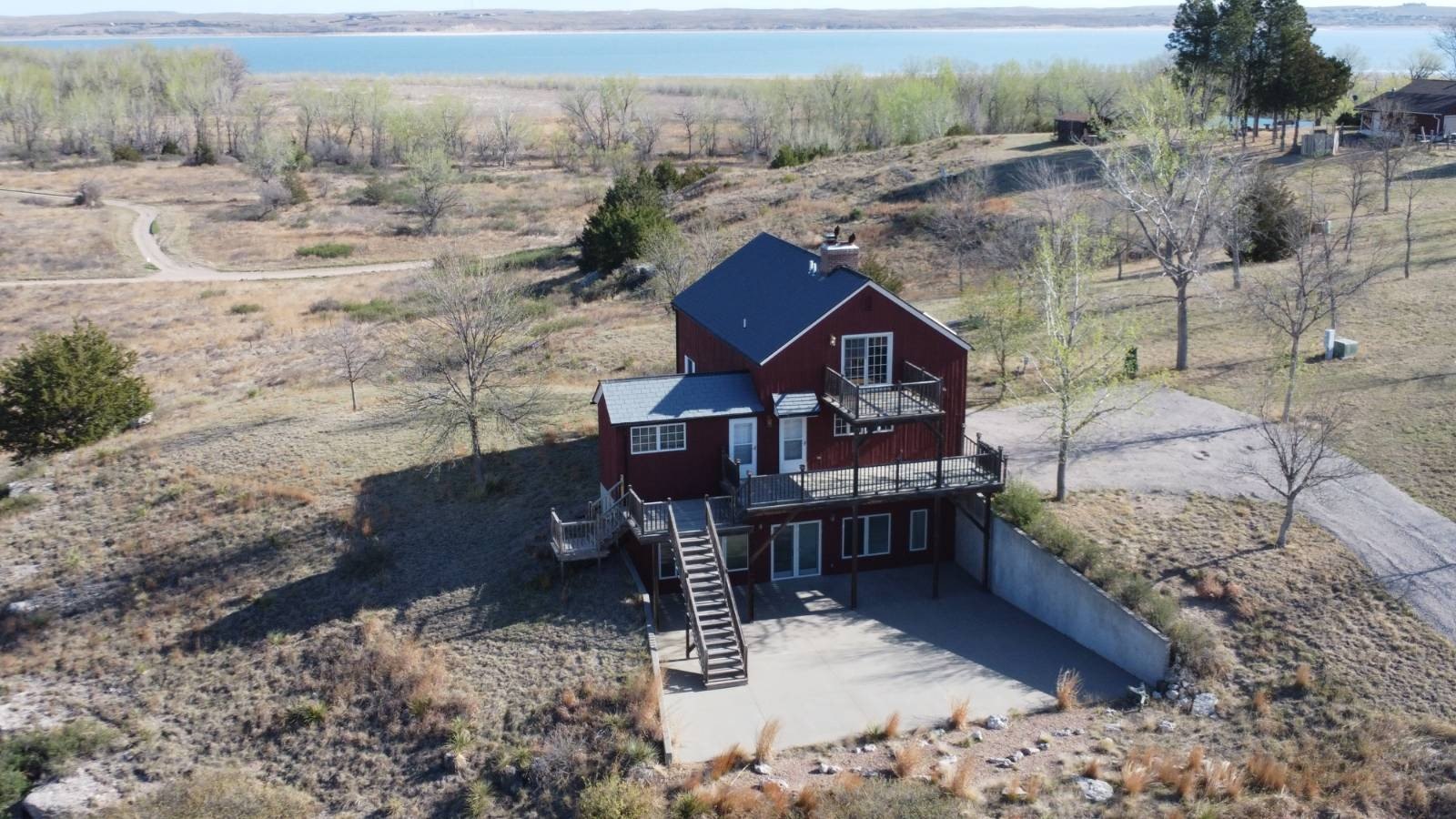 Single Family 2BR 3BA - 118 Pelican Roost, Brule, NE