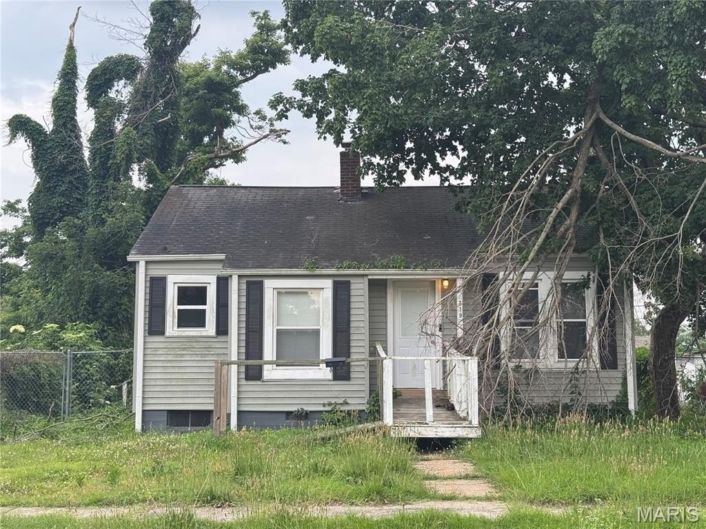Single Family 2BR 1BA - 319 Benton Street, Sikeston, MO