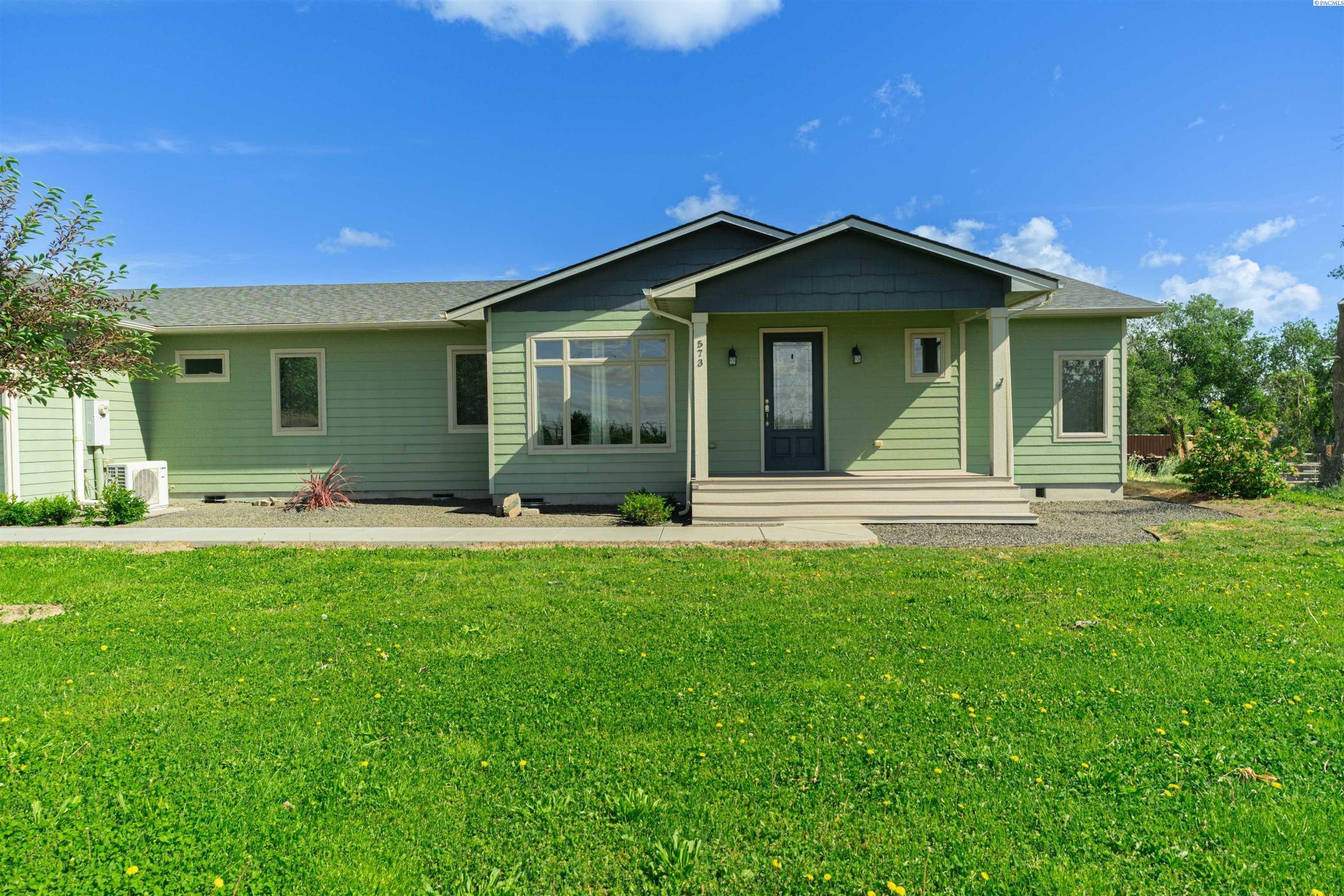 Other 3BR 2BA - 573 E Sunset Dr, Burbank, WA