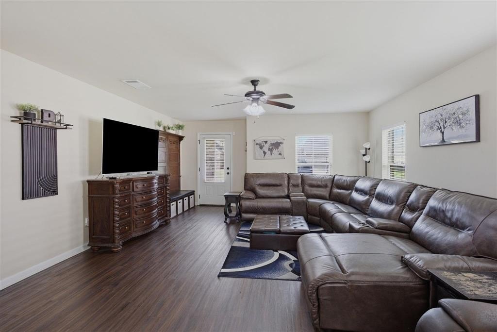 Single Family 3BR 2BA - 212 Madison Crossing Drive, Sulphur, LA