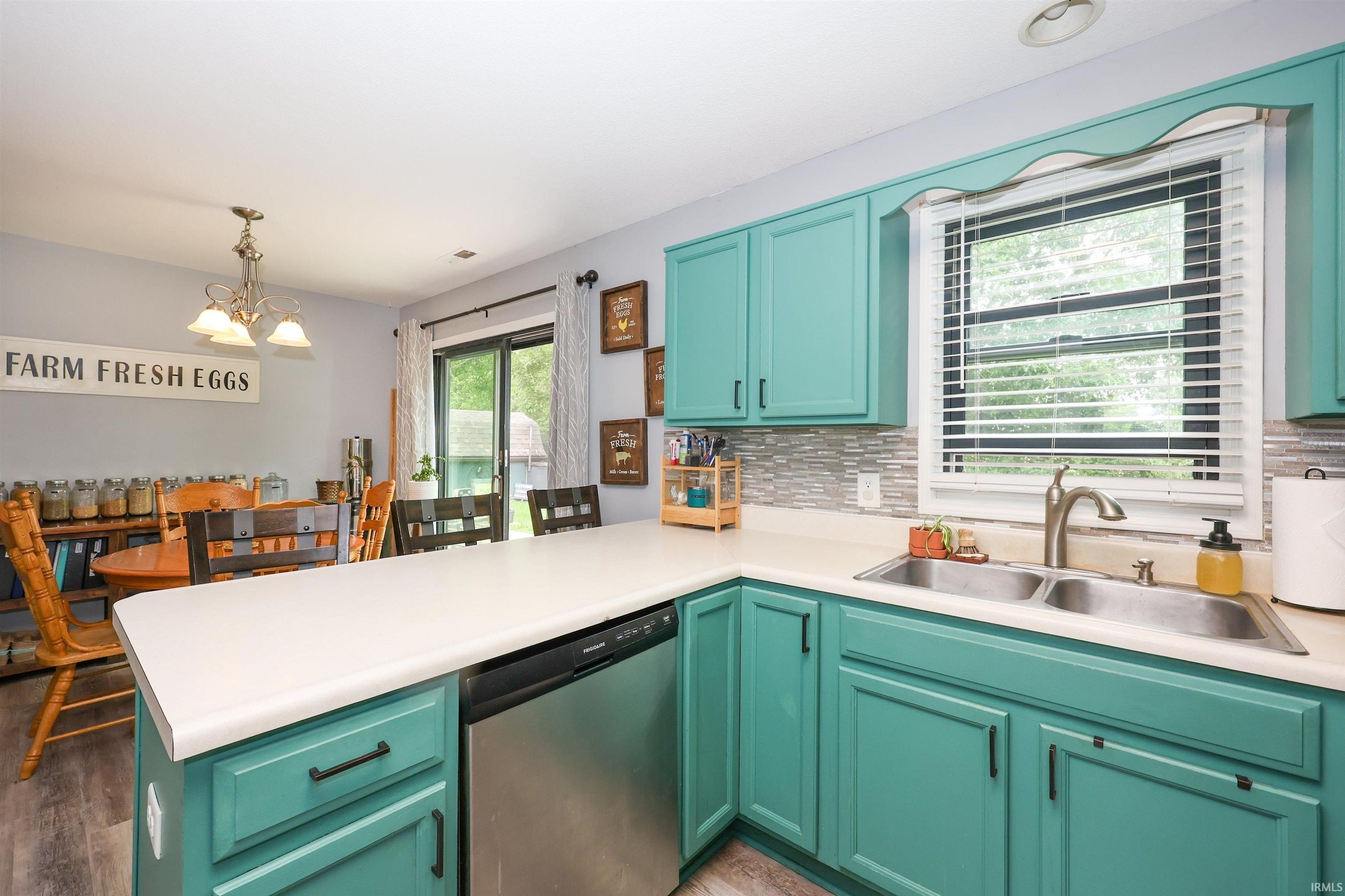 Single Family 3BR 2BA - 1945 York Court, Huntington, IN