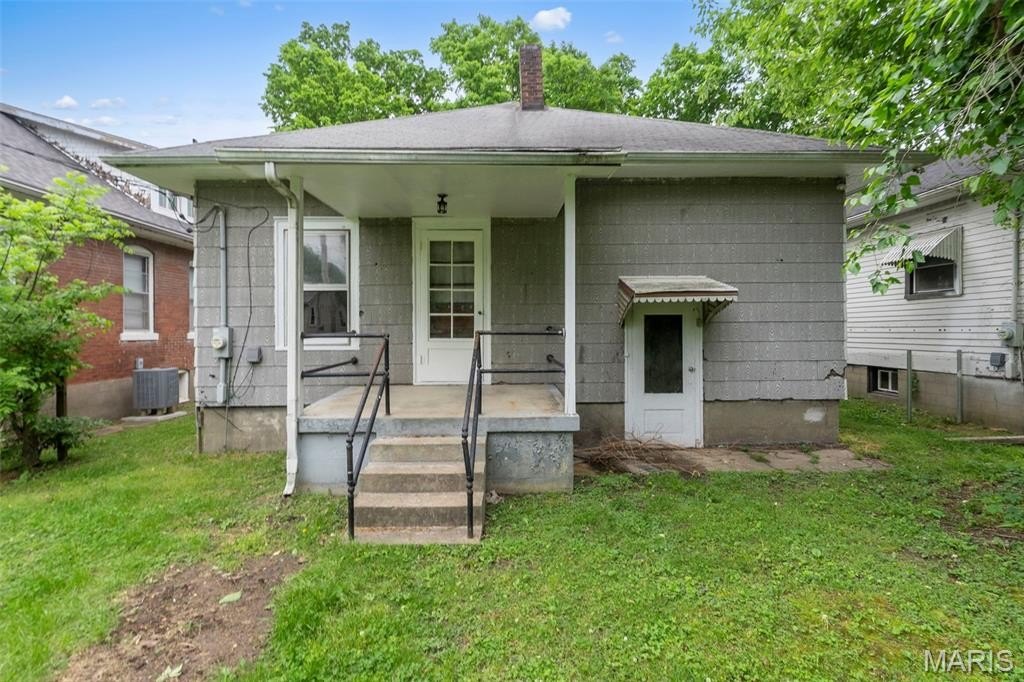 Single Family 2BR 2BA - 533 S Middle Street, Cape Girardeau, MO