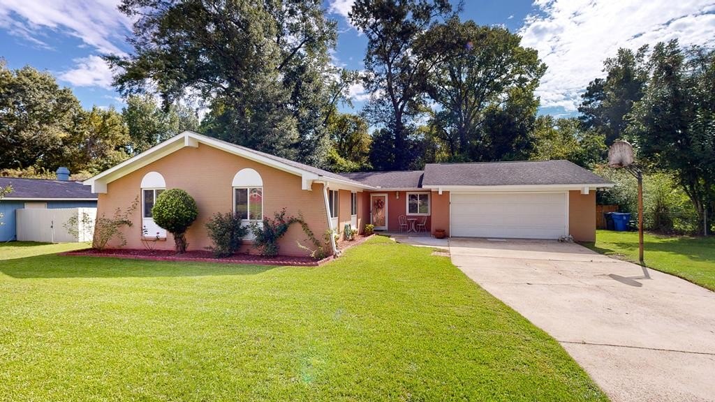Single Family 3BR 2BA - 1102 Northfield Circle, Dothan, AL