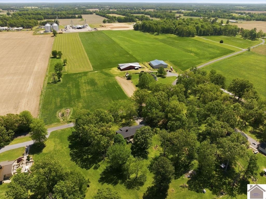 Single Family 3BR 2BA - 643 Beach Road, Kirksey, KY