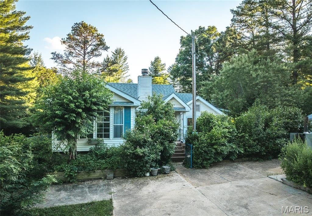 Single Family 3BR 2BA - 20 Berryman Cutoff Road, Steelville, MO