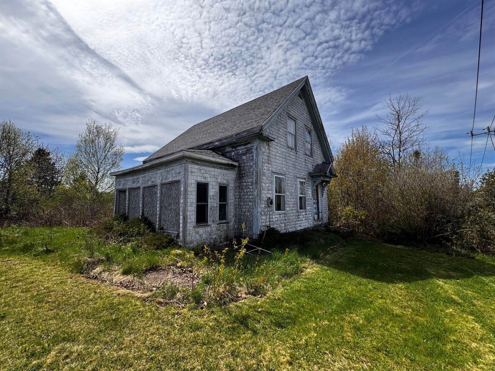 Single Family 3BR 1BA - 19 Lubec Road, Whiting, ME