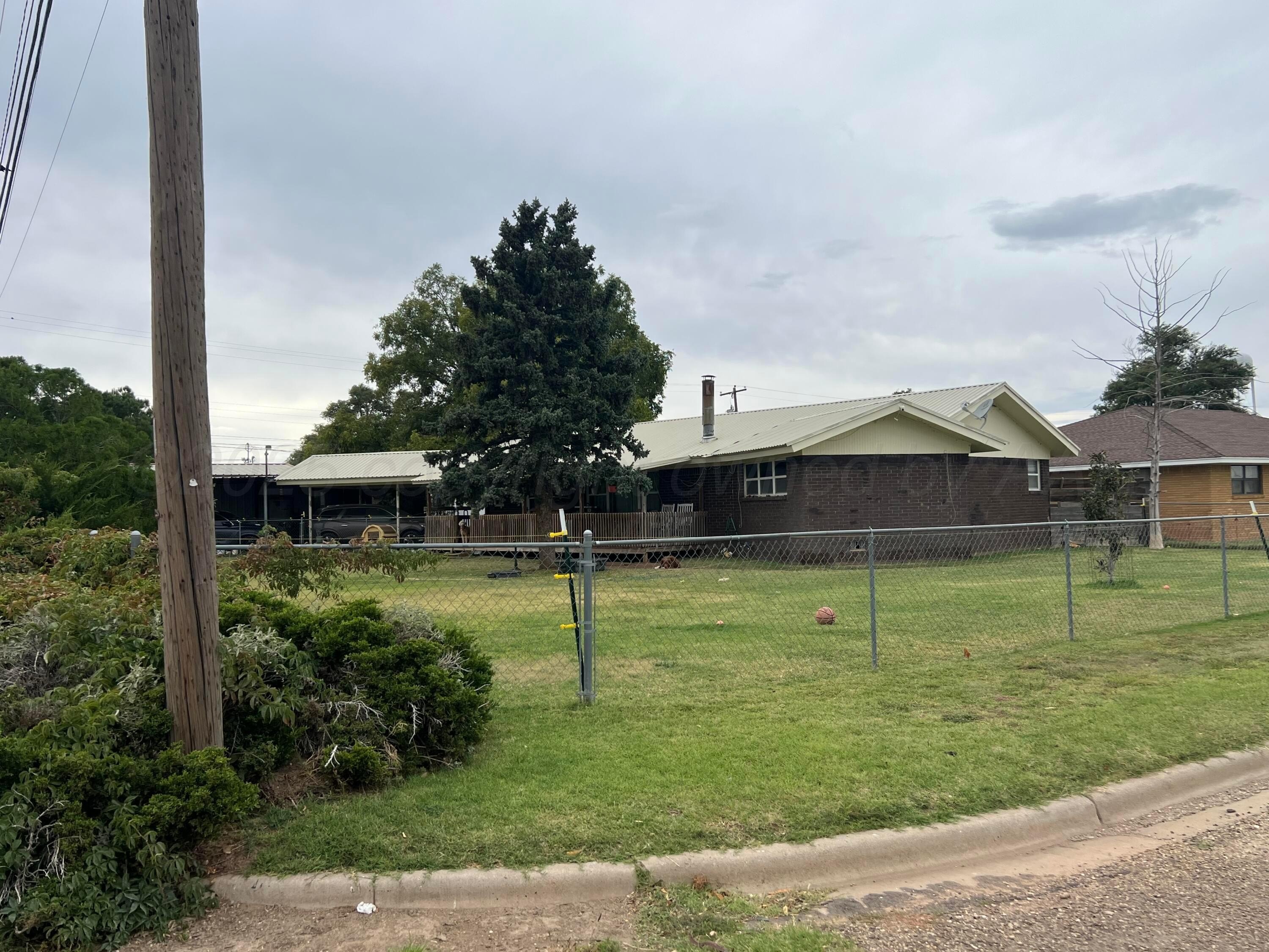 Other 3BR 2BA - 310 E 12th Street, Friona, TX