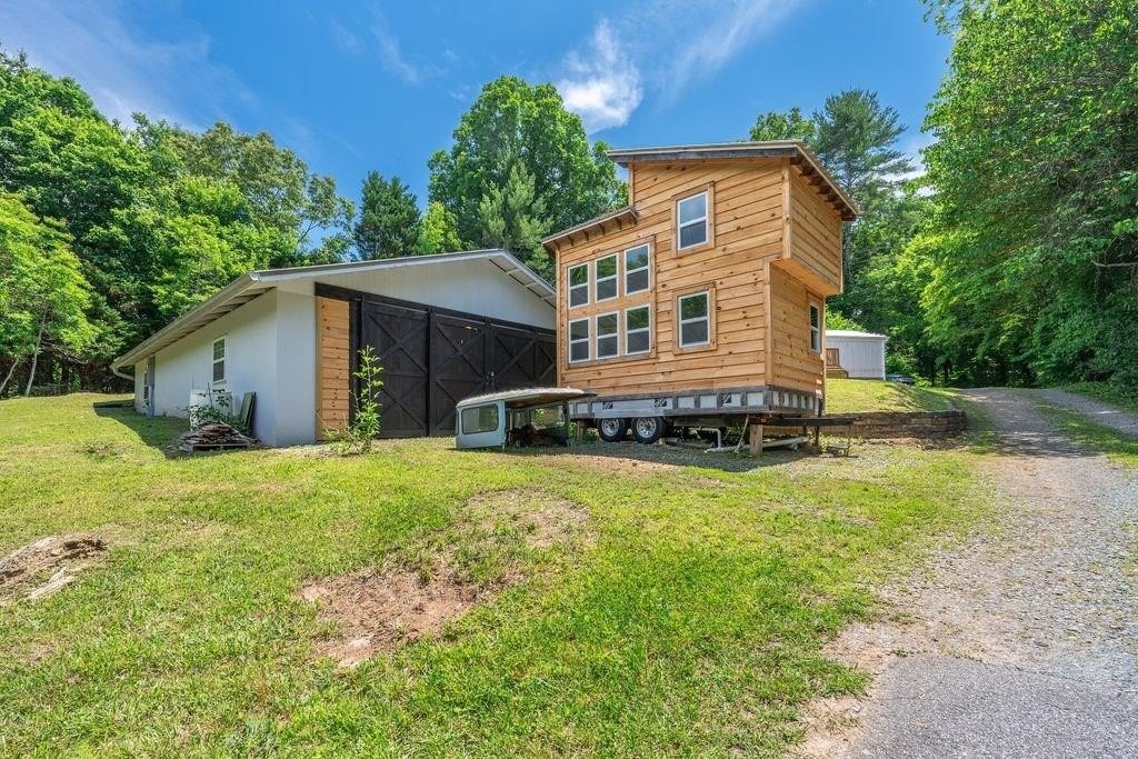 Single Family 3BR 2BA - 660 Aska Road, Blue Ridge, GA