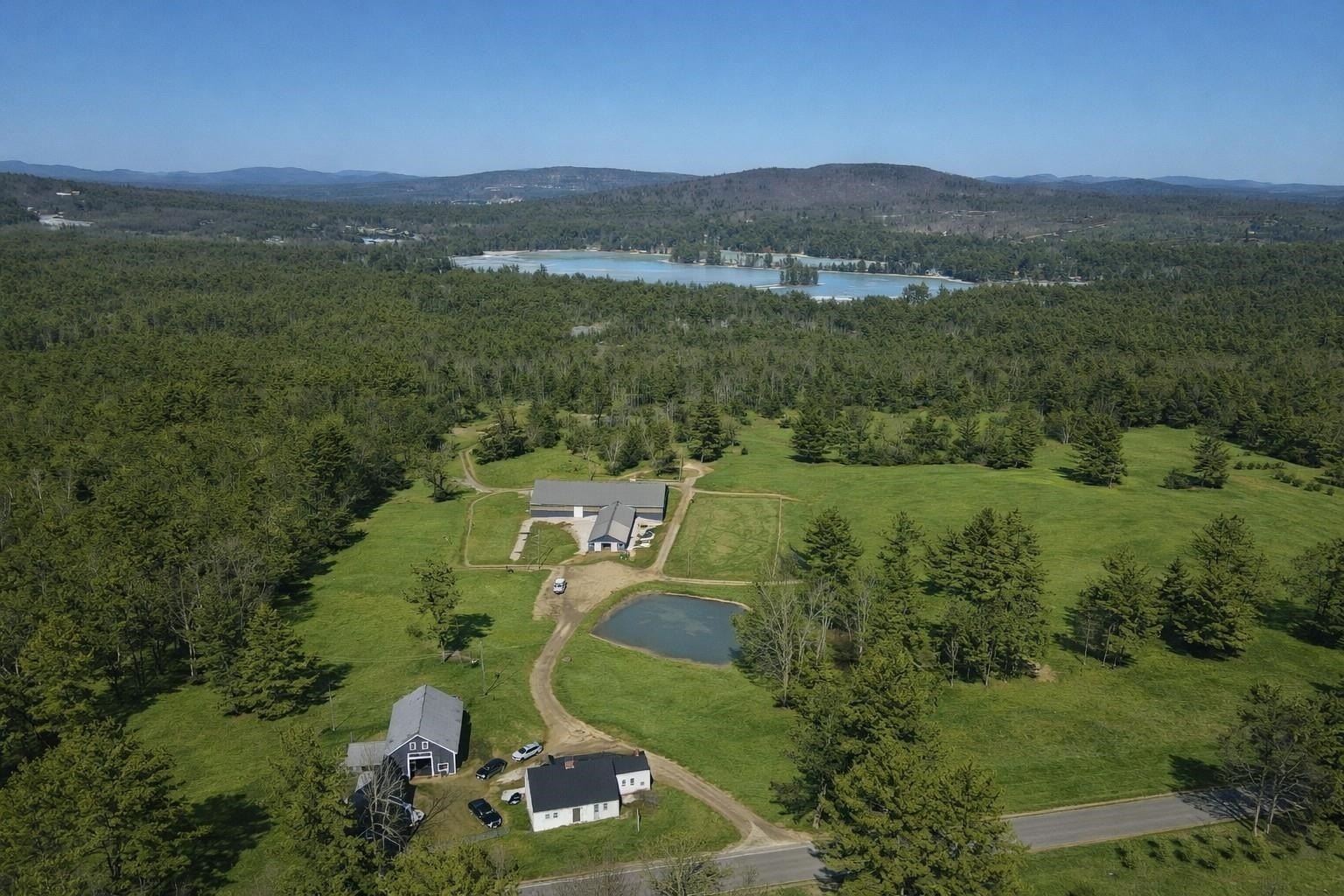 Single Family 4BR 2BA - 850 Ballards Ridge Road, Wakefield, NH