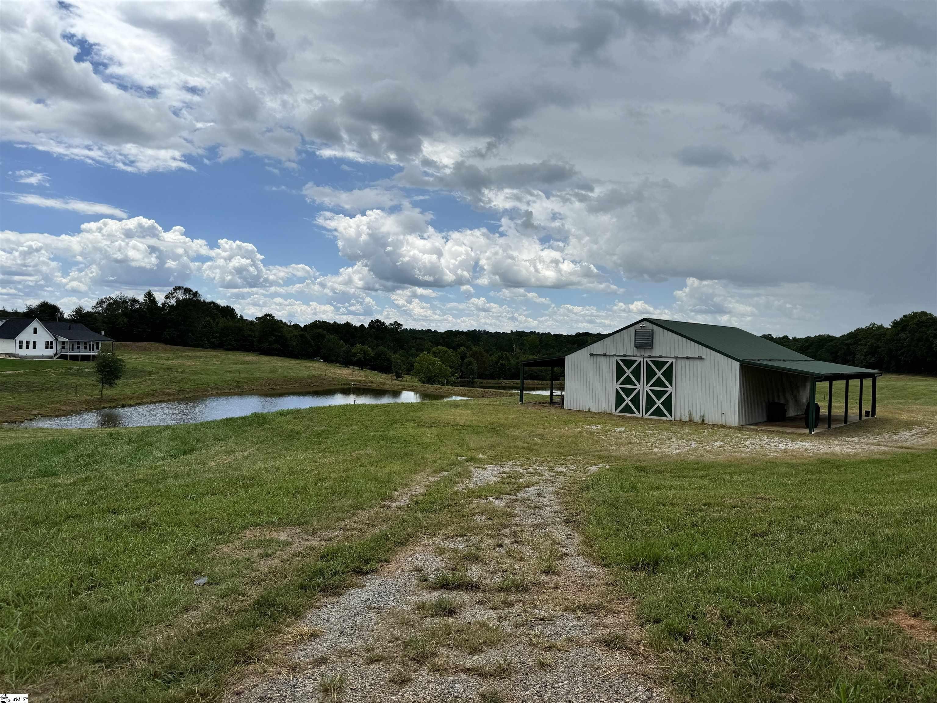 Single Family 4BR 3BA - 4941 Jug Factory Road, Campobello, SC