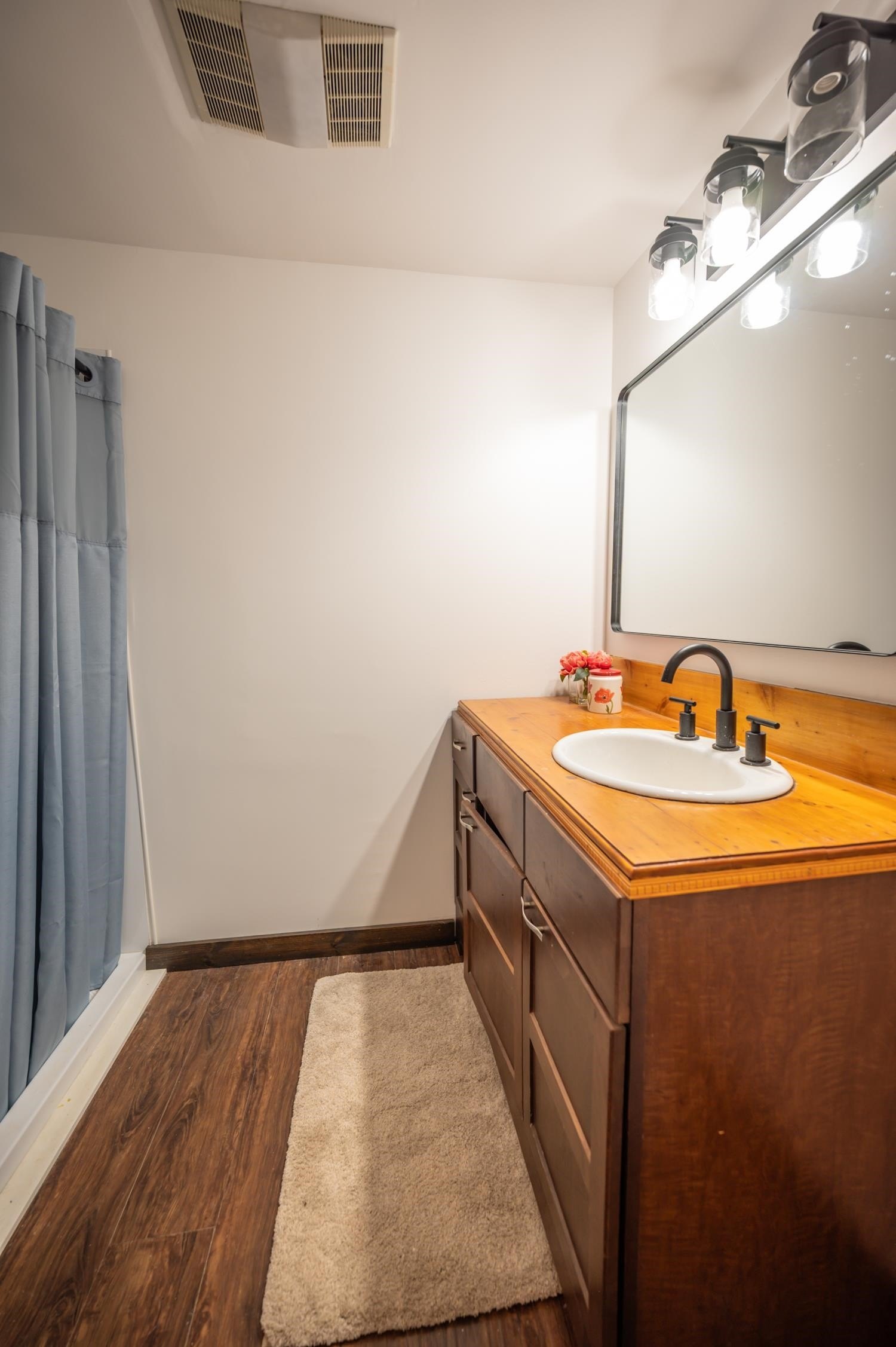 Single Family 4BR 2BA - 801 Newton Road, Vernon, VT