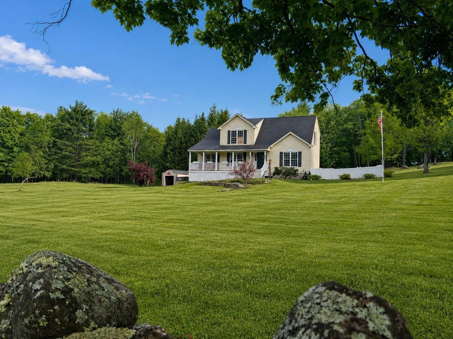 Single Family 3BR 3BA - 120 South Road, Deerfield, NH