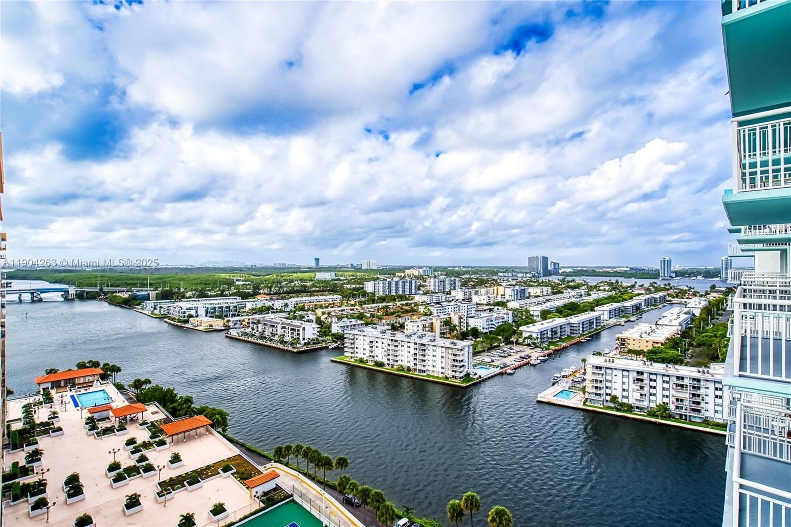 Condo 2BR 2BA - 301 174th St, Sunny  Isles  Beach, FL