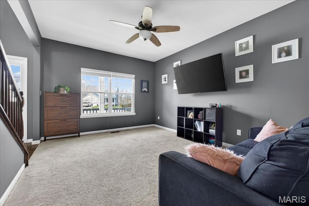 Single Family 4BR 3BA - 116 Village Glen Court, Wentzville, MO