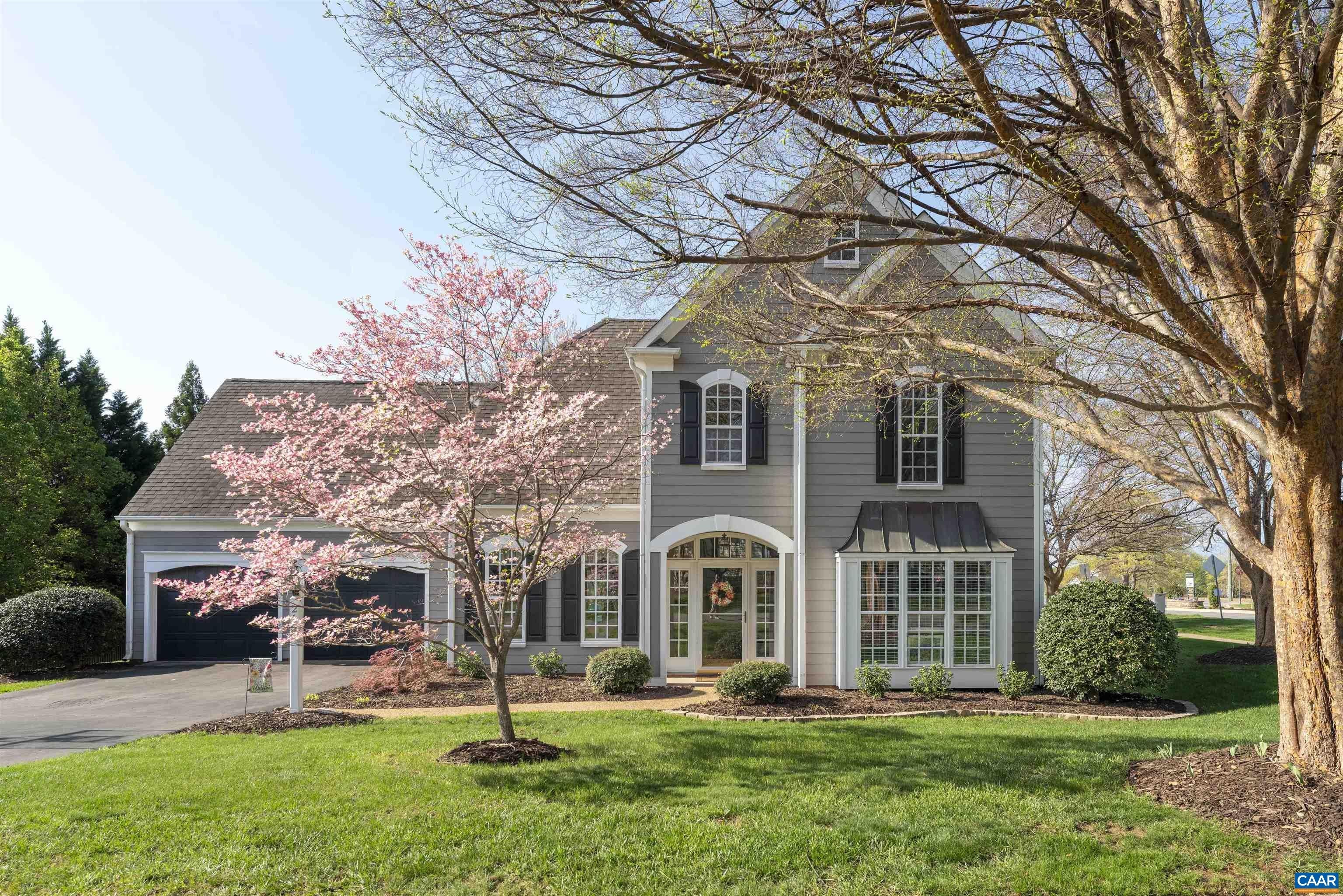Single Family 5BR 3BA - 212 GRAYROCK DR, CROZET, VA