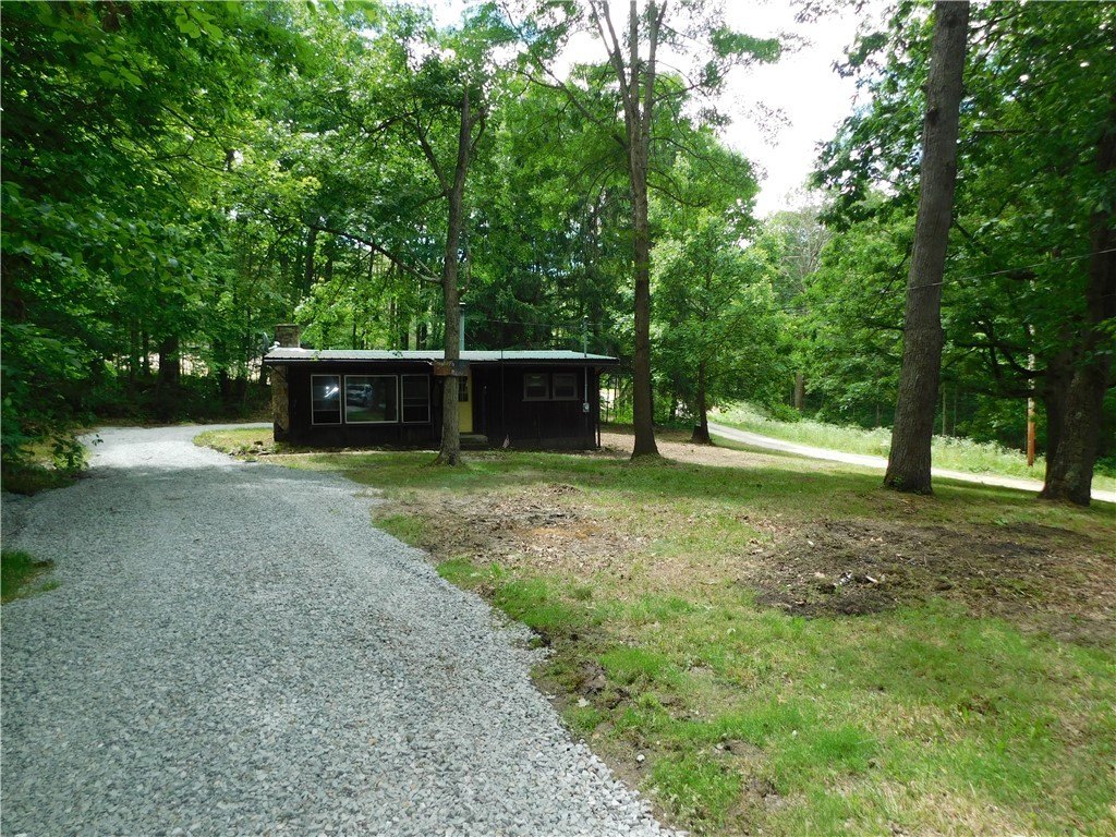 Single Family 2BR 1BA - 170 Maple Summit Road, Stewart Twp, PA