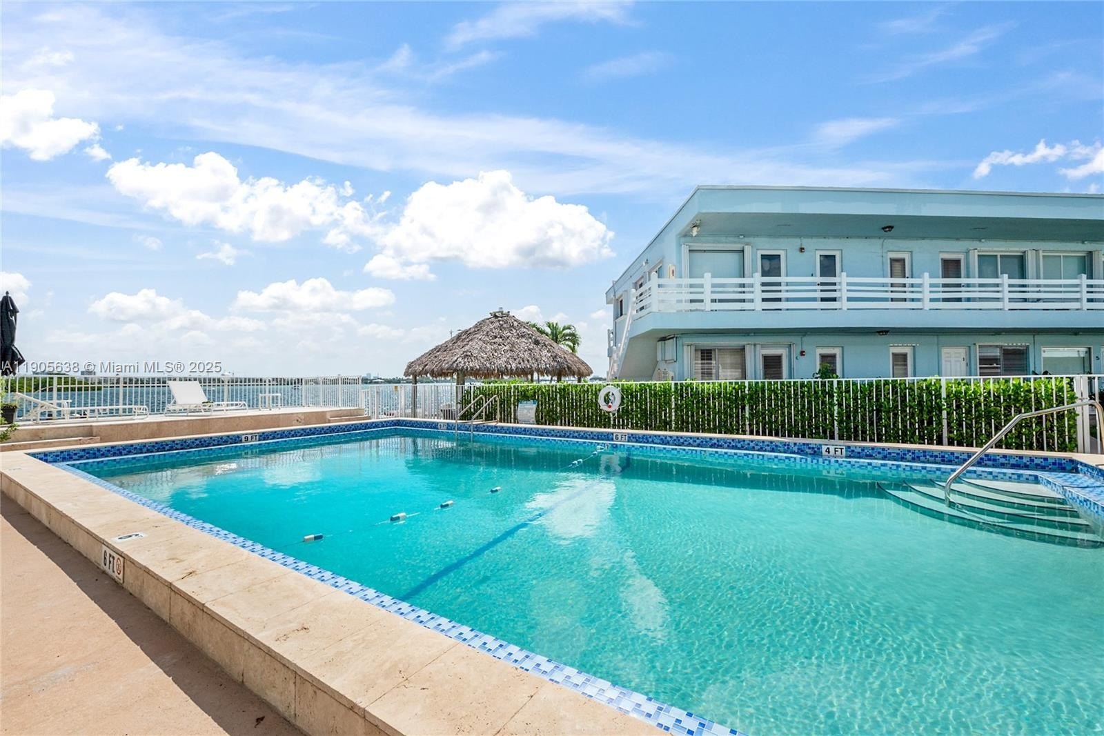 Co-op 2BR 1BA - 2700 NE 135th St, North Miami, FL
