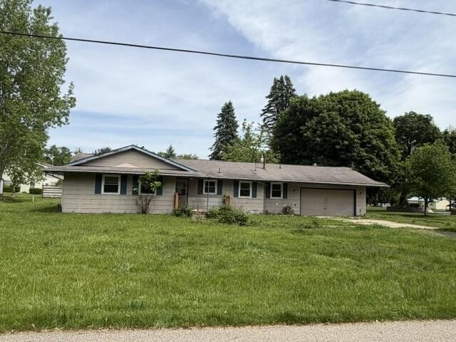 Single Family 4BR 2BA - 3250 Carlton Boulevard, Jackson, MI