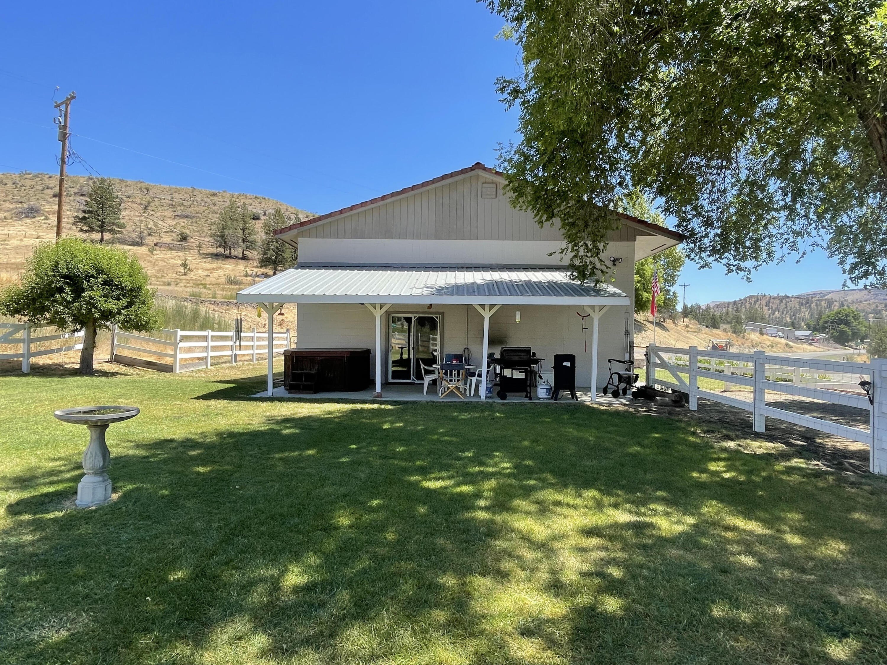 32311 HWY 19-207