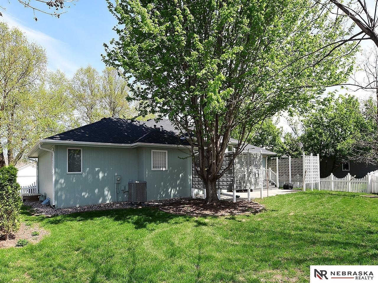 Single Family 4BR 2BA - 20911 Hampton Circle, Gretna, NE