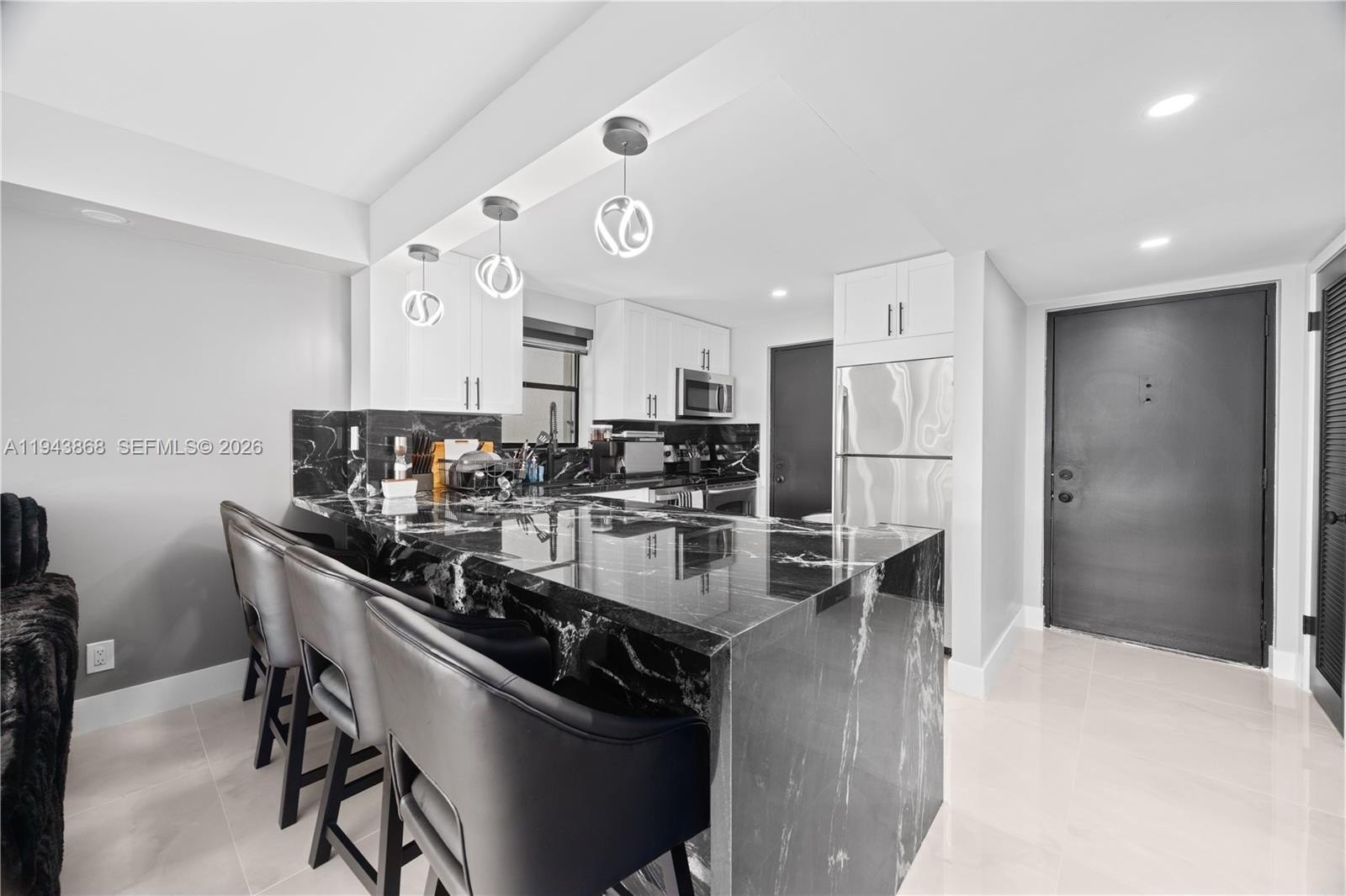 Condo 2BR 2BA - 2302 S Cypress Bend Dr, Pompano Beach, FL