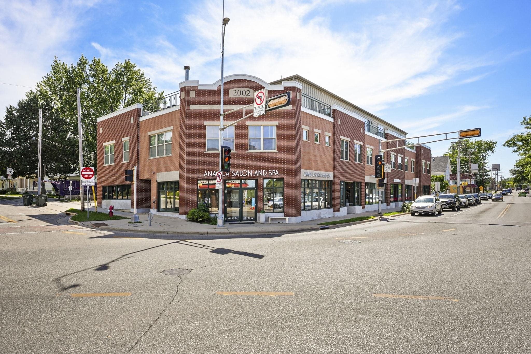 Condo 2BR 2BA - 2929 Atwood Avenue, Madison, WI