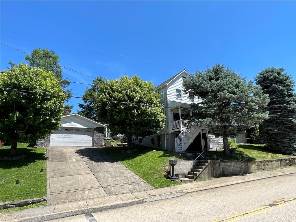 Single Family 3BR - 1190 LEEDS AVENUE, Monessen, PA