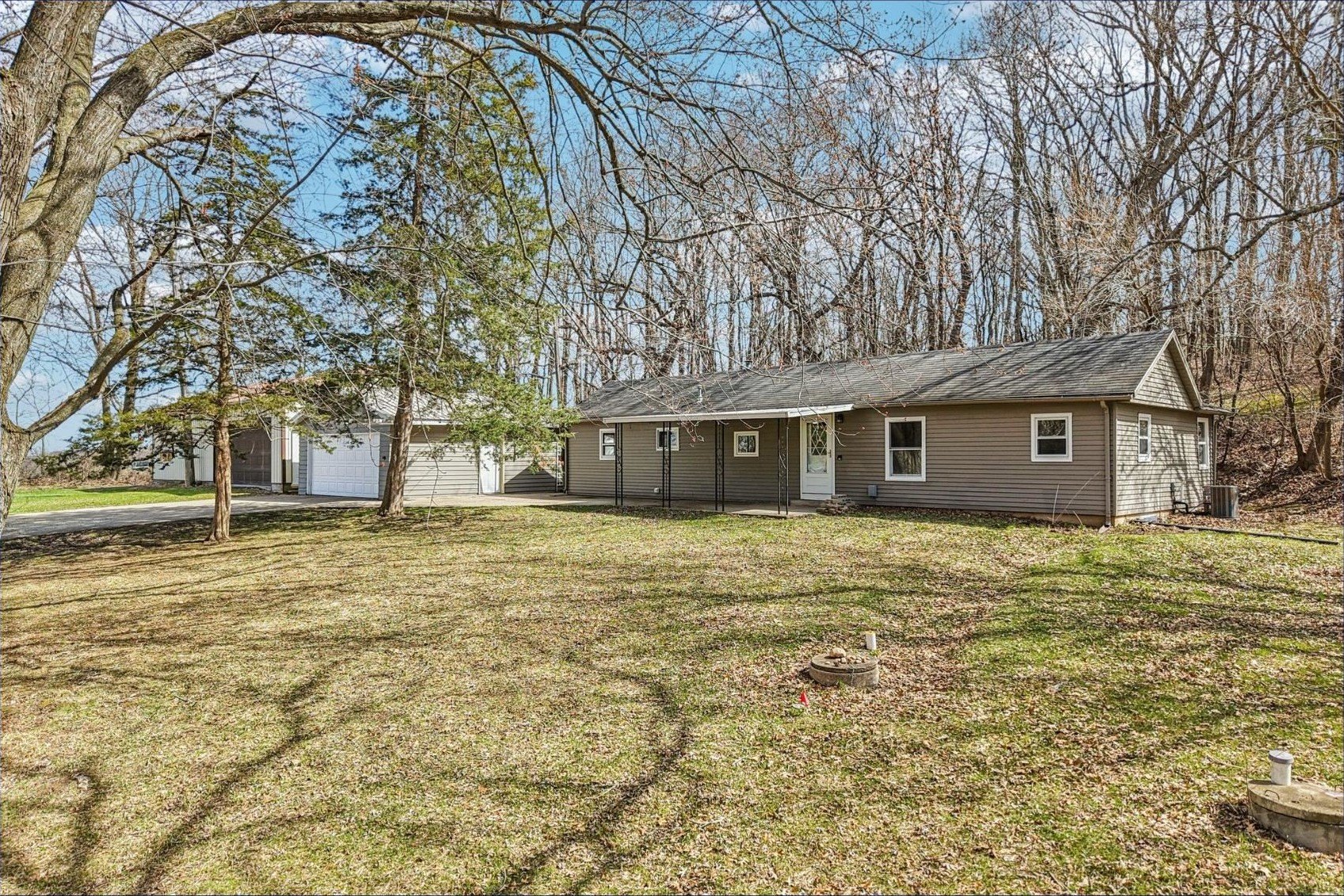 Single Family 2BR 2BA - 5040 Crestview Road, Marshall, WI