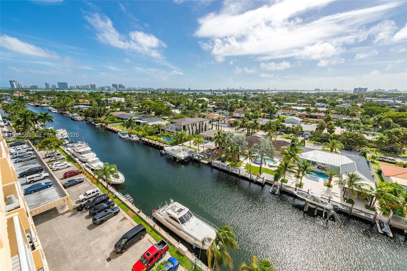 Condo 1BR 1BA - 2350 NE 135th St, North Miami, FL