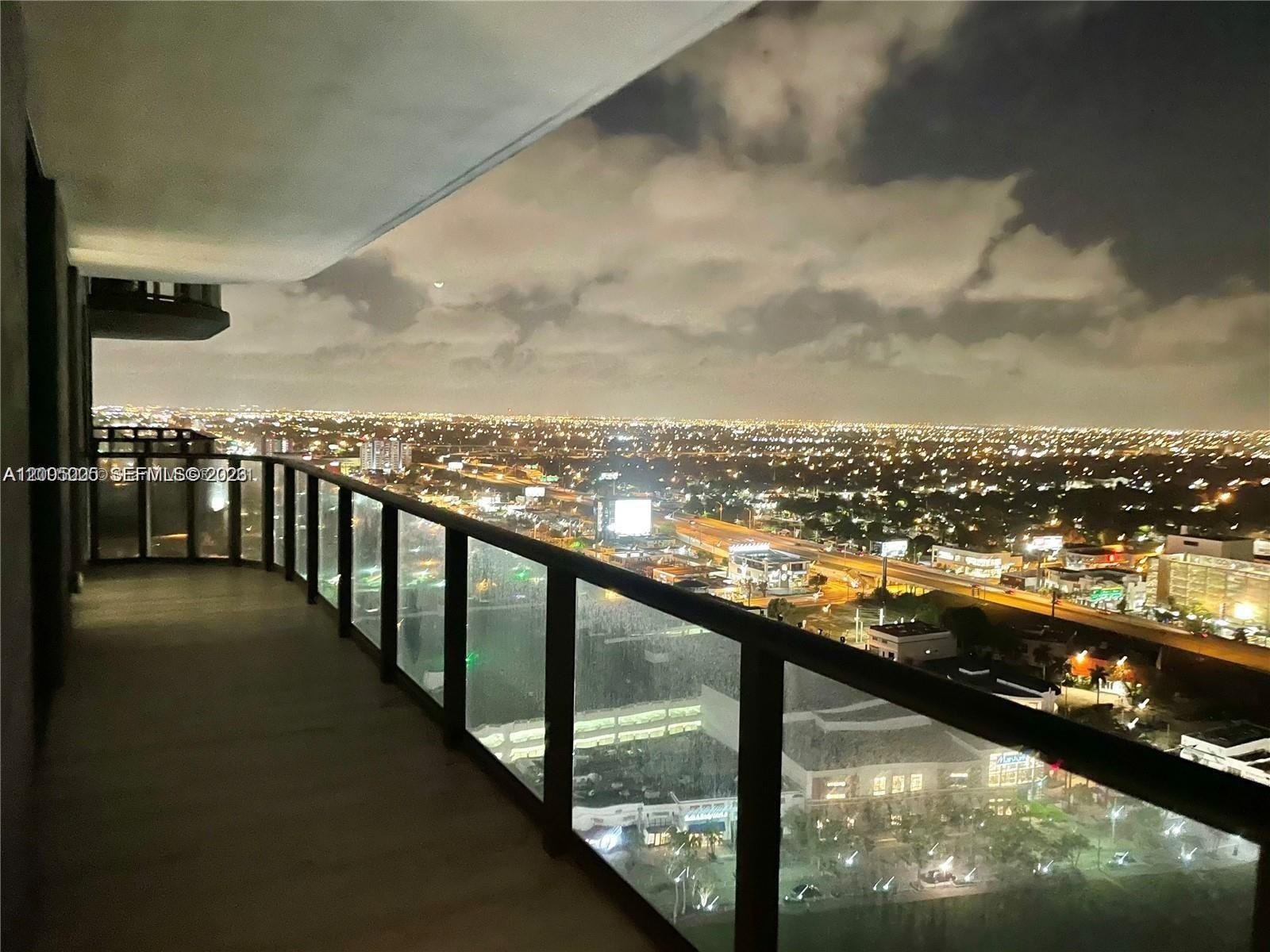 Condo 1BR 2BA - 121 NE 34 St, Miami, FL