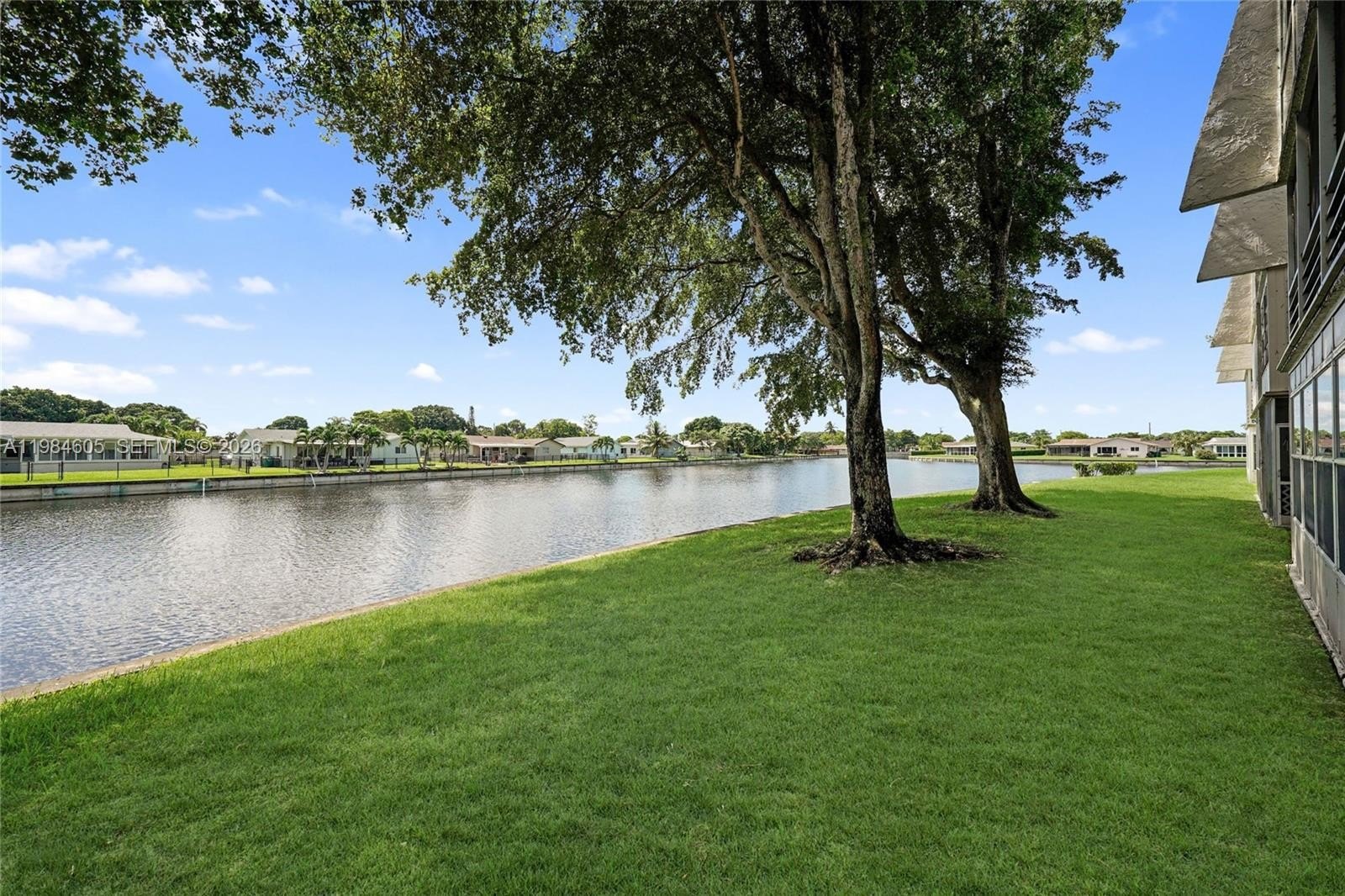 Condo 1BR 2BA - 9330 Lime Bay Blvd, Tamarac, FL