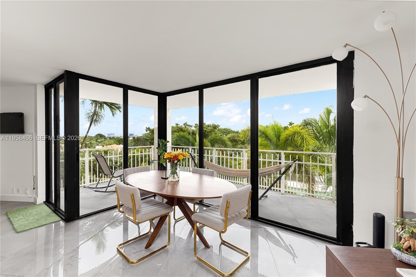 Condo 2BR 2BA - 1000 Quayside Ter, Miami, FL