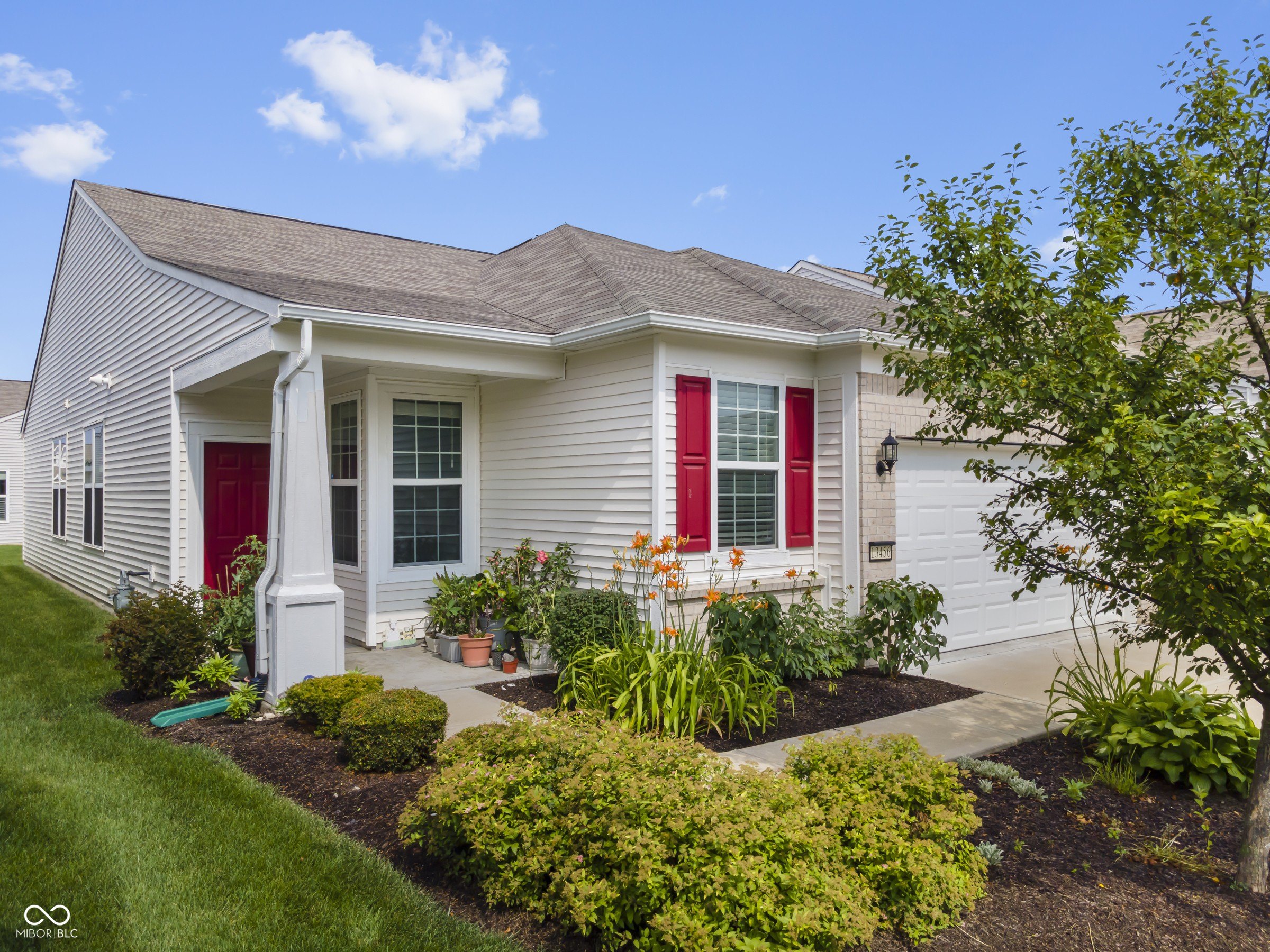Single Family 2BR 2BA - 13456 Ravenswood Trail, Fishers, IN