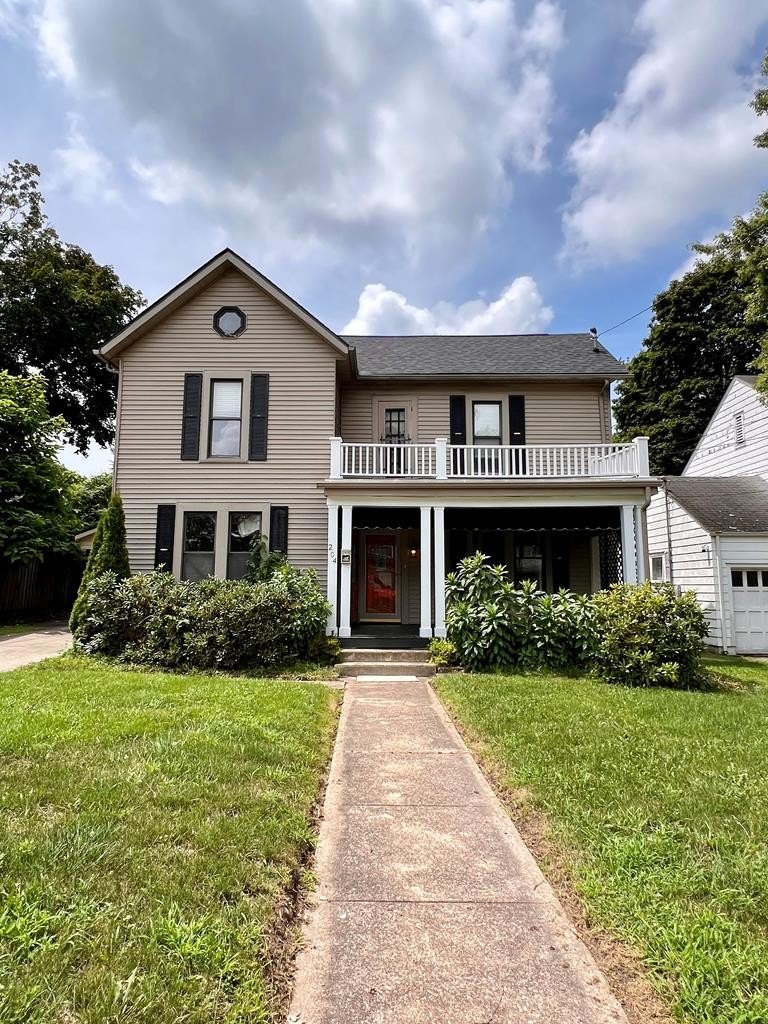 Single Family 3BR 2BA - 204 Wickham Avenue, BECKLEY, WV